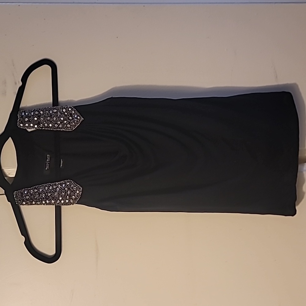 WHITE HOUSE BLACK MARKET Sleeveless Top